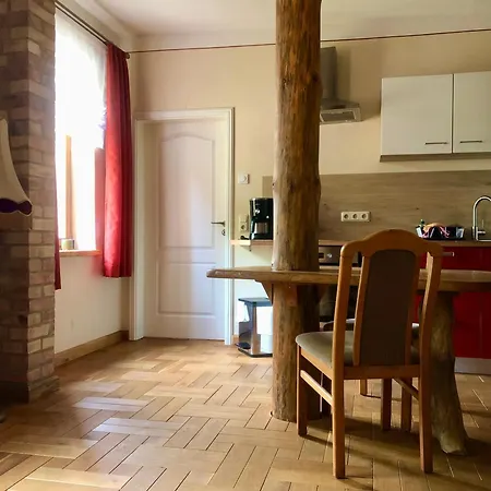 Eulenwohnung * Gommern